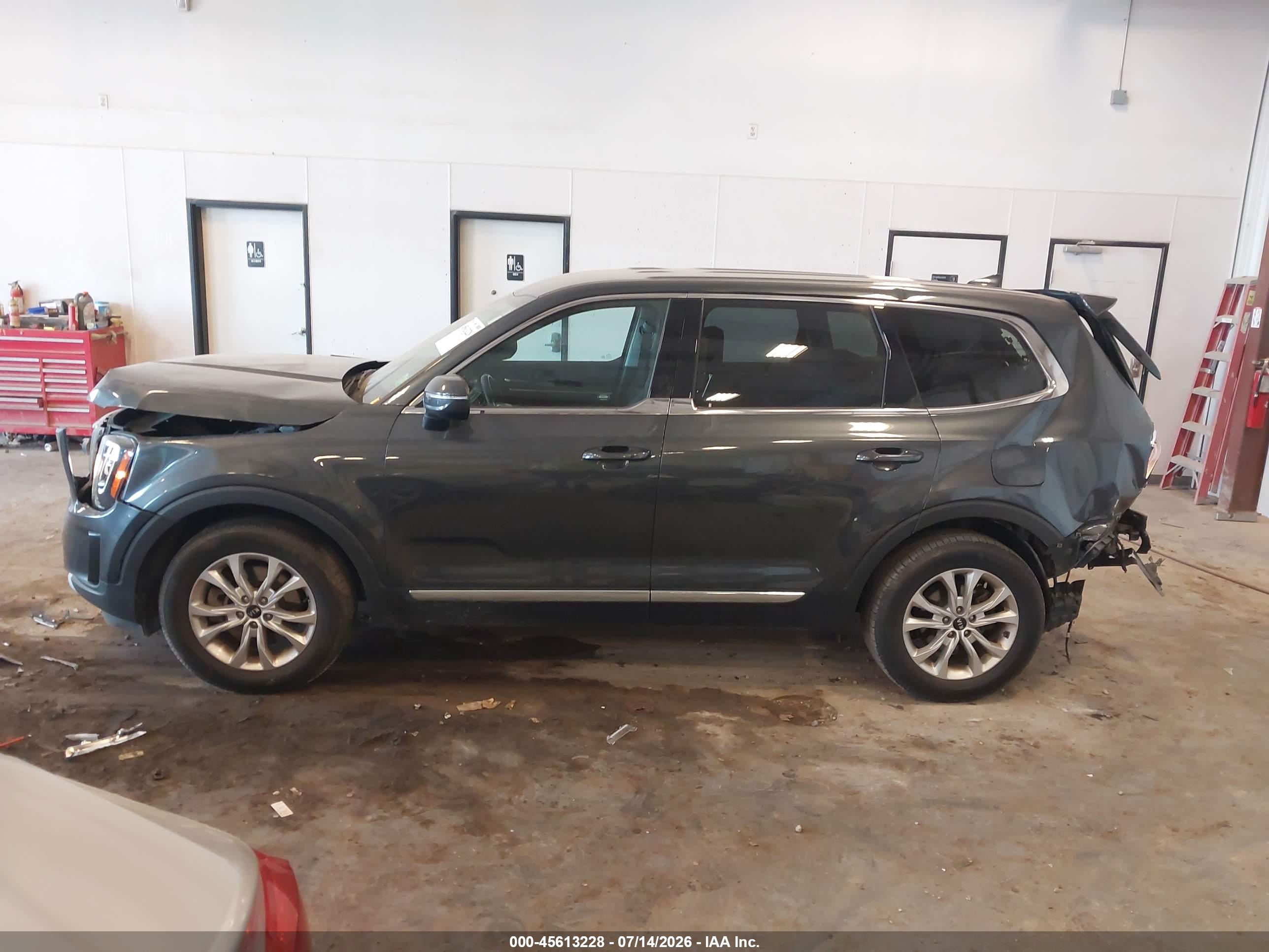 2020 KIA TELLURIDE LX