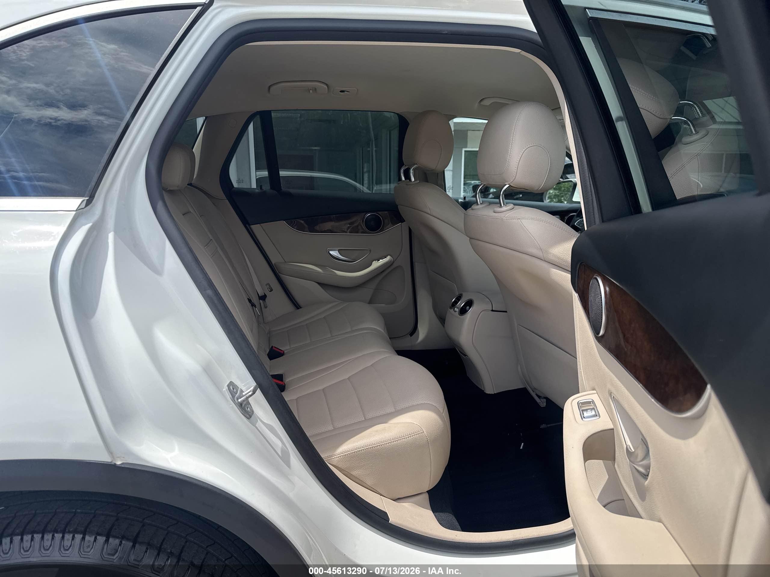 2017 MERCEDES-BENZ GLC 300 4MATIC
