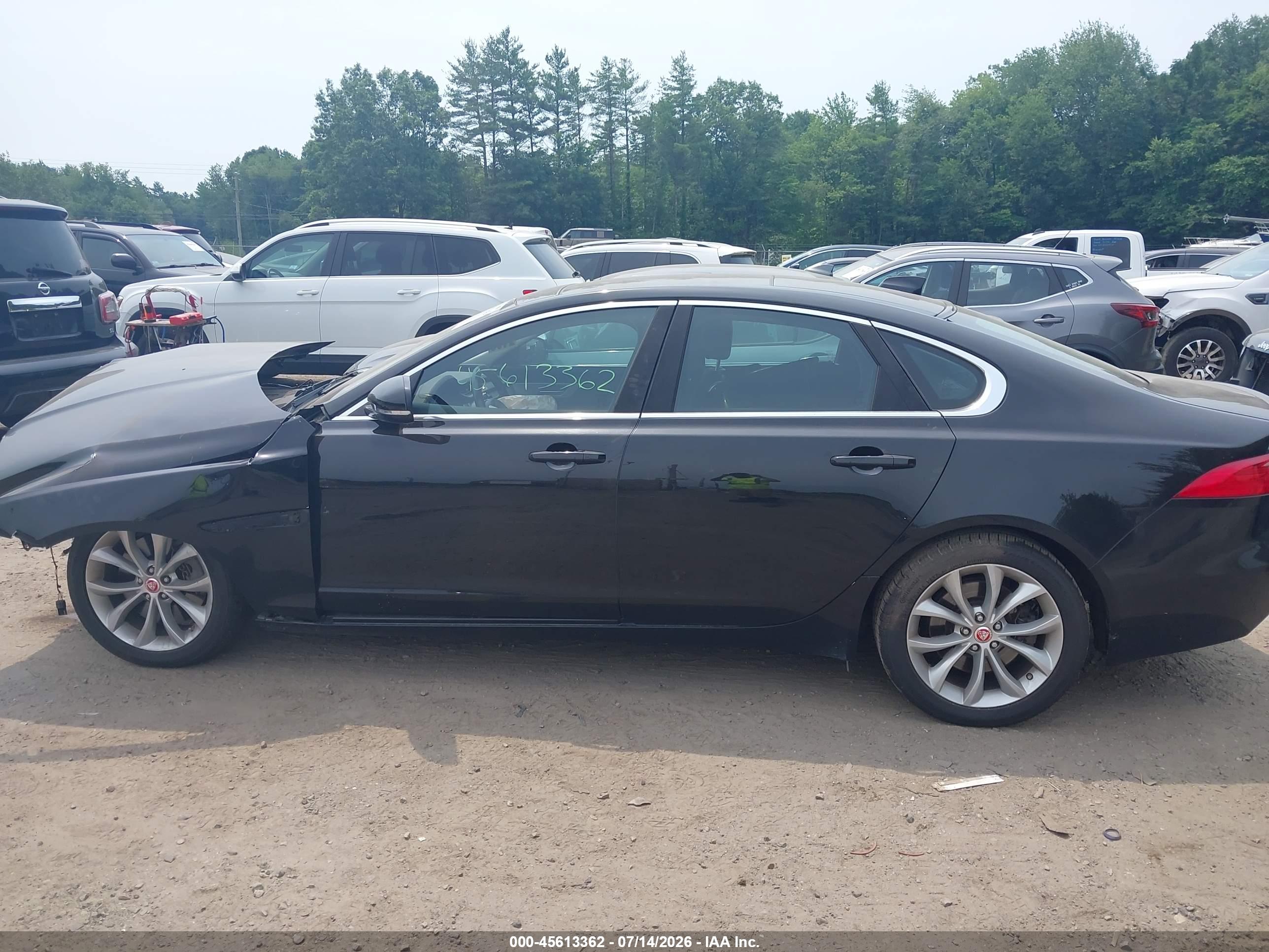 2017 JAGUAR XF 35T PREMIUM