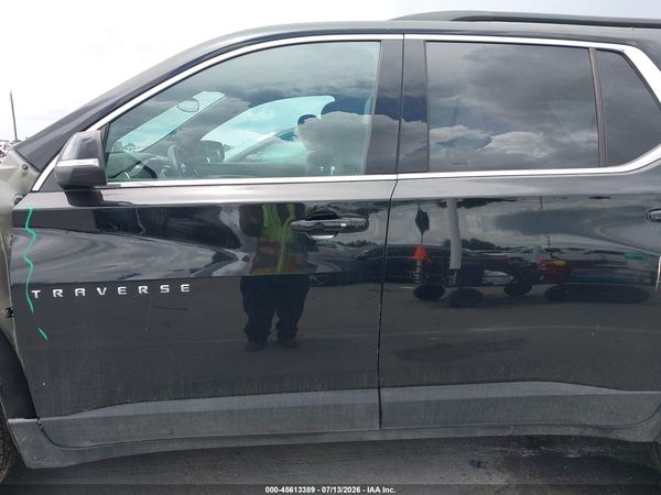 2023 CHEVROLET TRAVERSE FWD LT CLOTH — I117