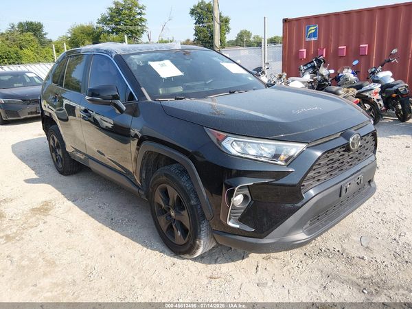 2019 TOYOTA RAV4 XLE