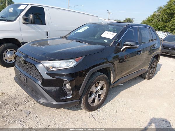 2019 TOYOTA RAV4 XLE