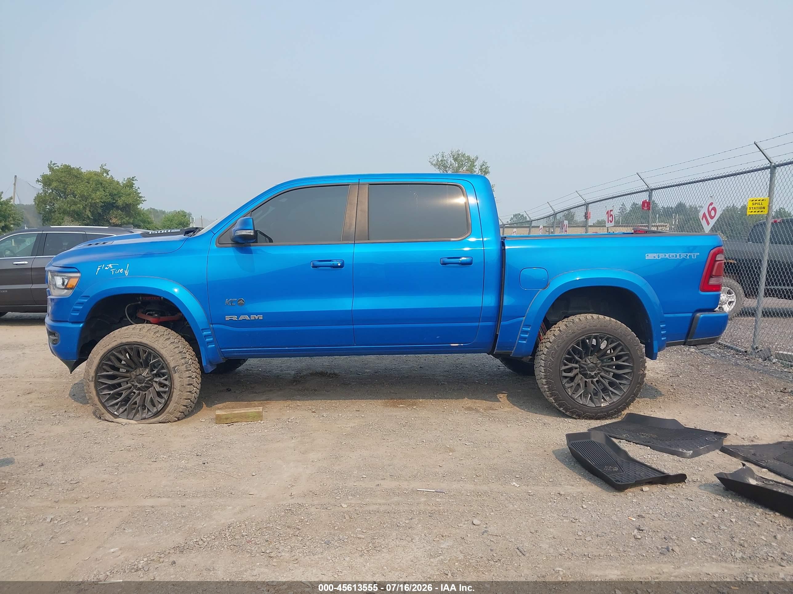 2022 RAM 1500 LARAMIE  4X4 5'7 BOX