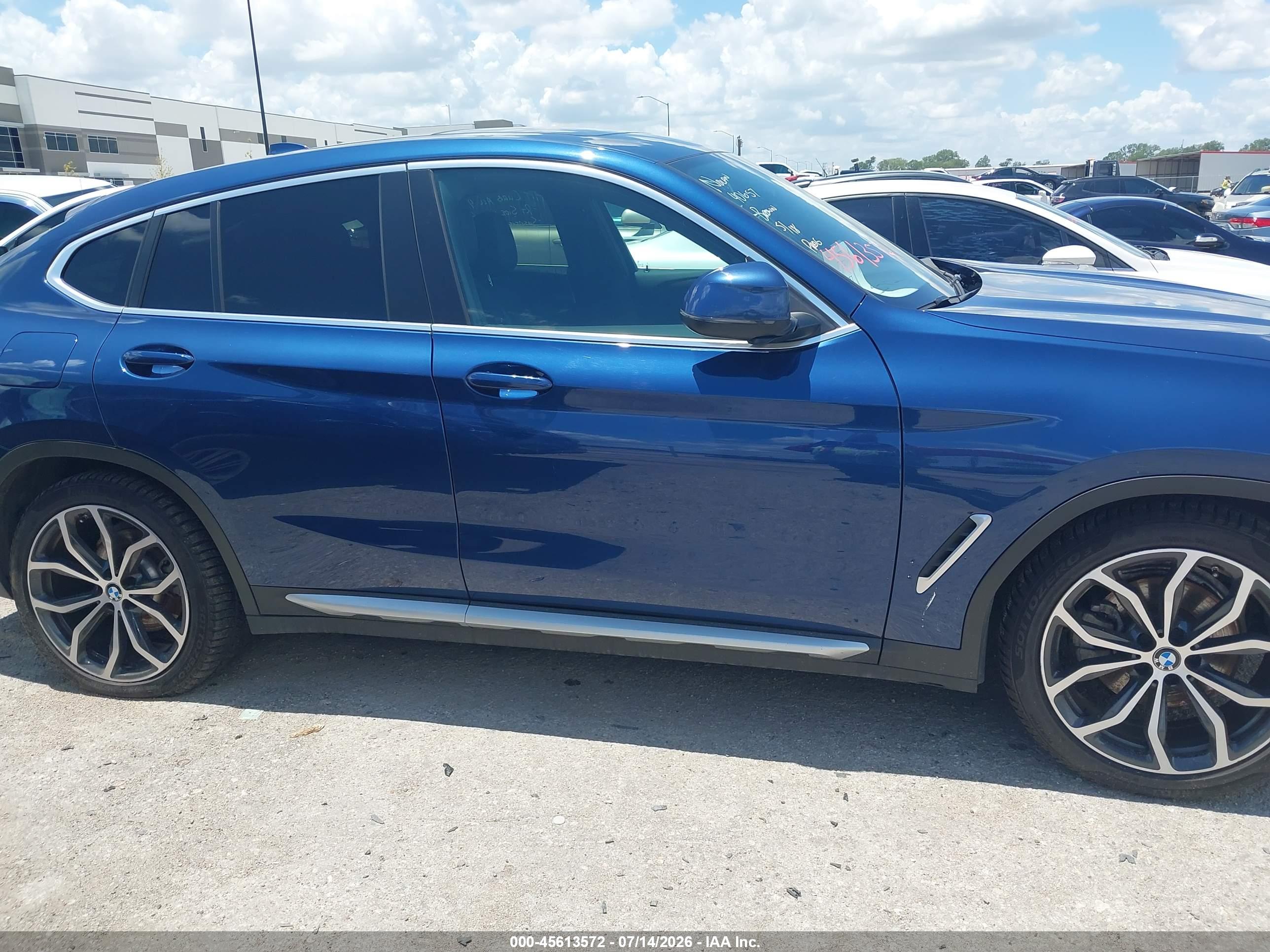 2023 BMW X4 XDRIVE30I