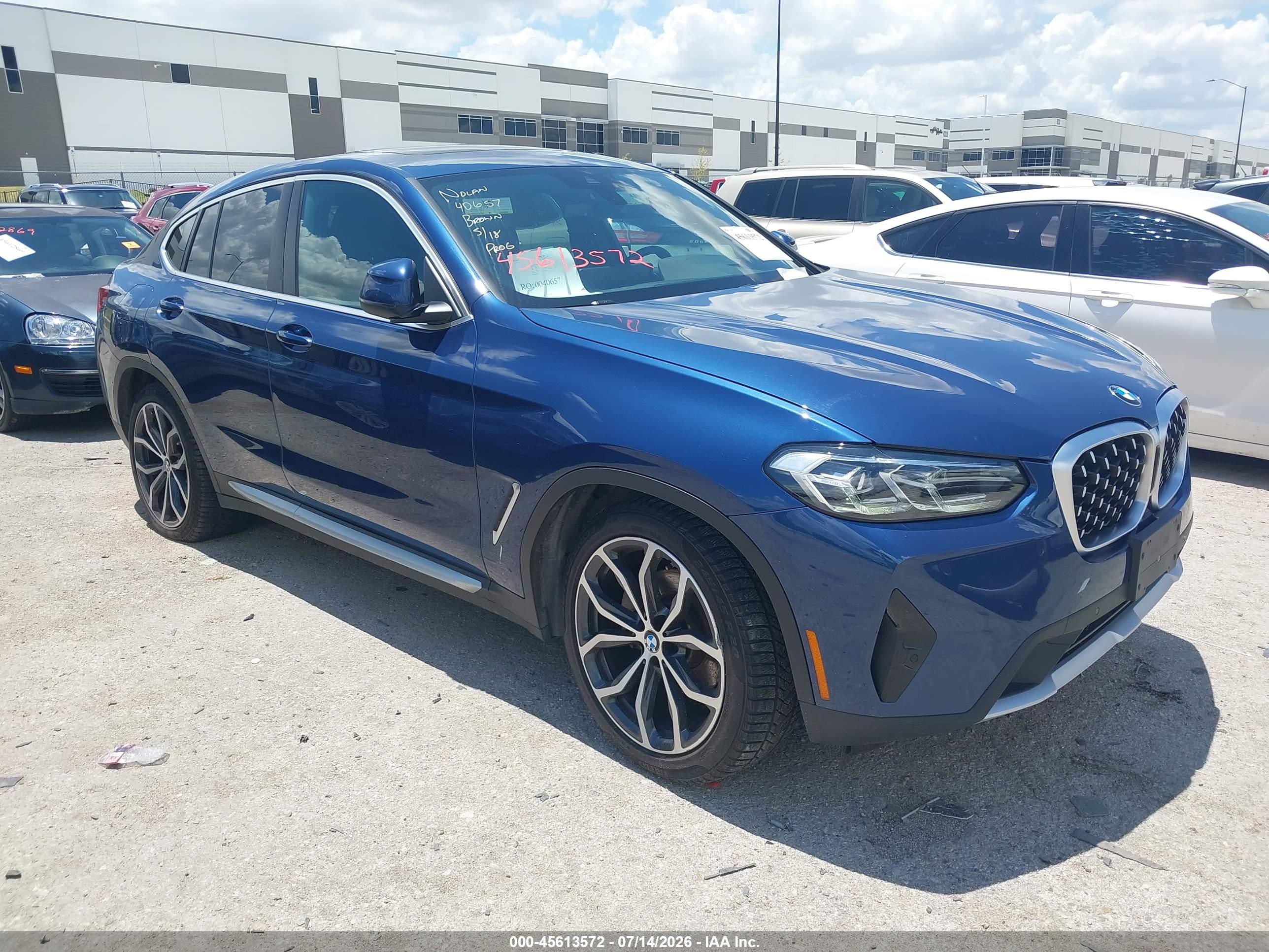 2023 BMW X4 XDRIVE30I