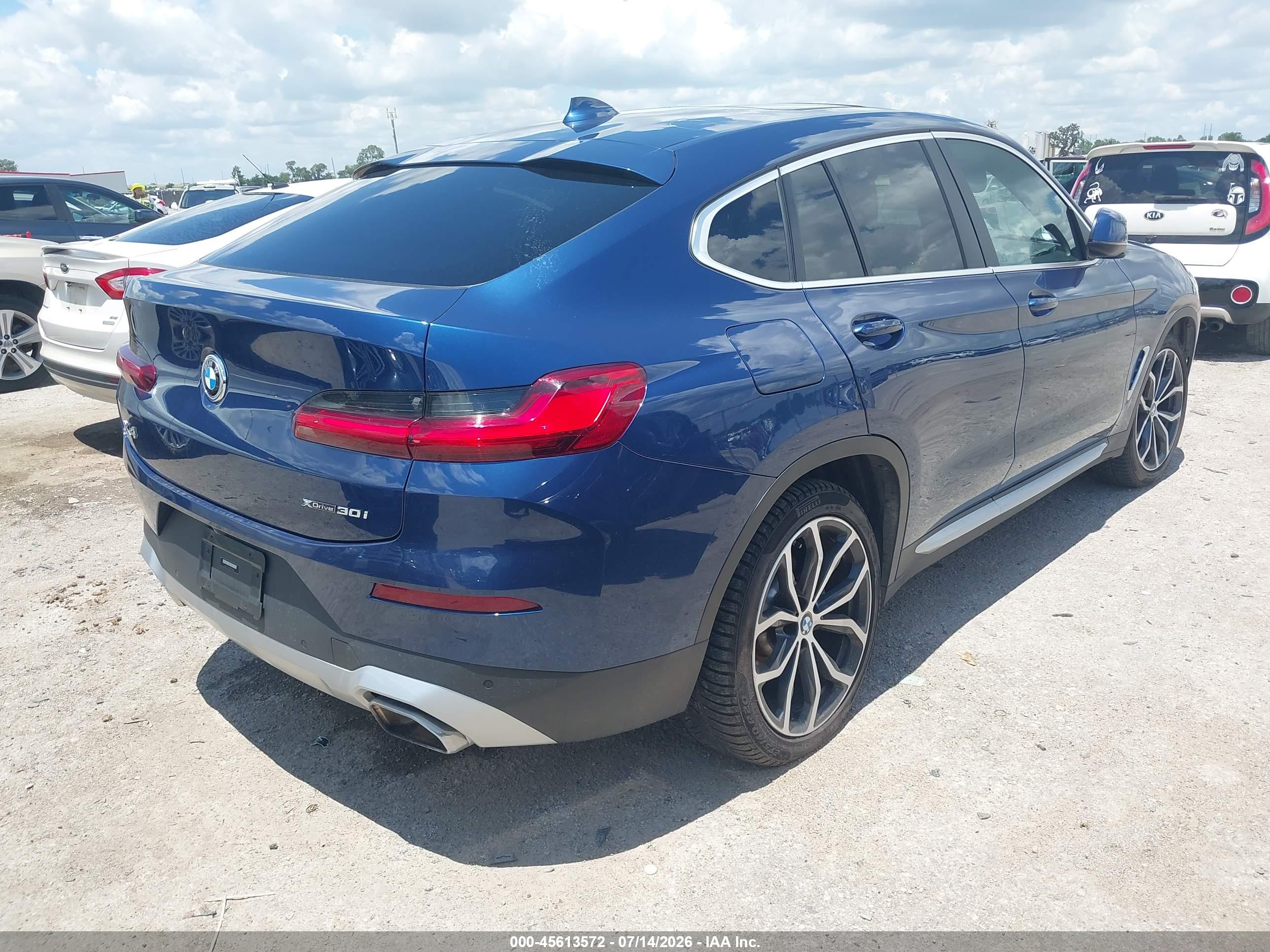 2023 BMW X4 XDRIVE30I