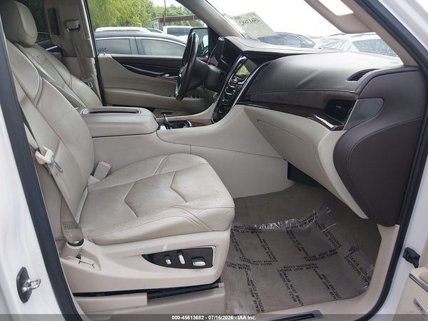 2016 CADILLAC ESCALADE LUXURY COLLECTION
