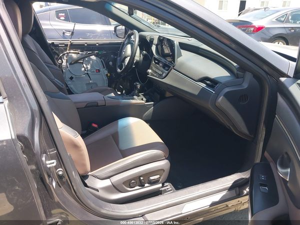 2022 LEXUS ES 300H 300h Premium