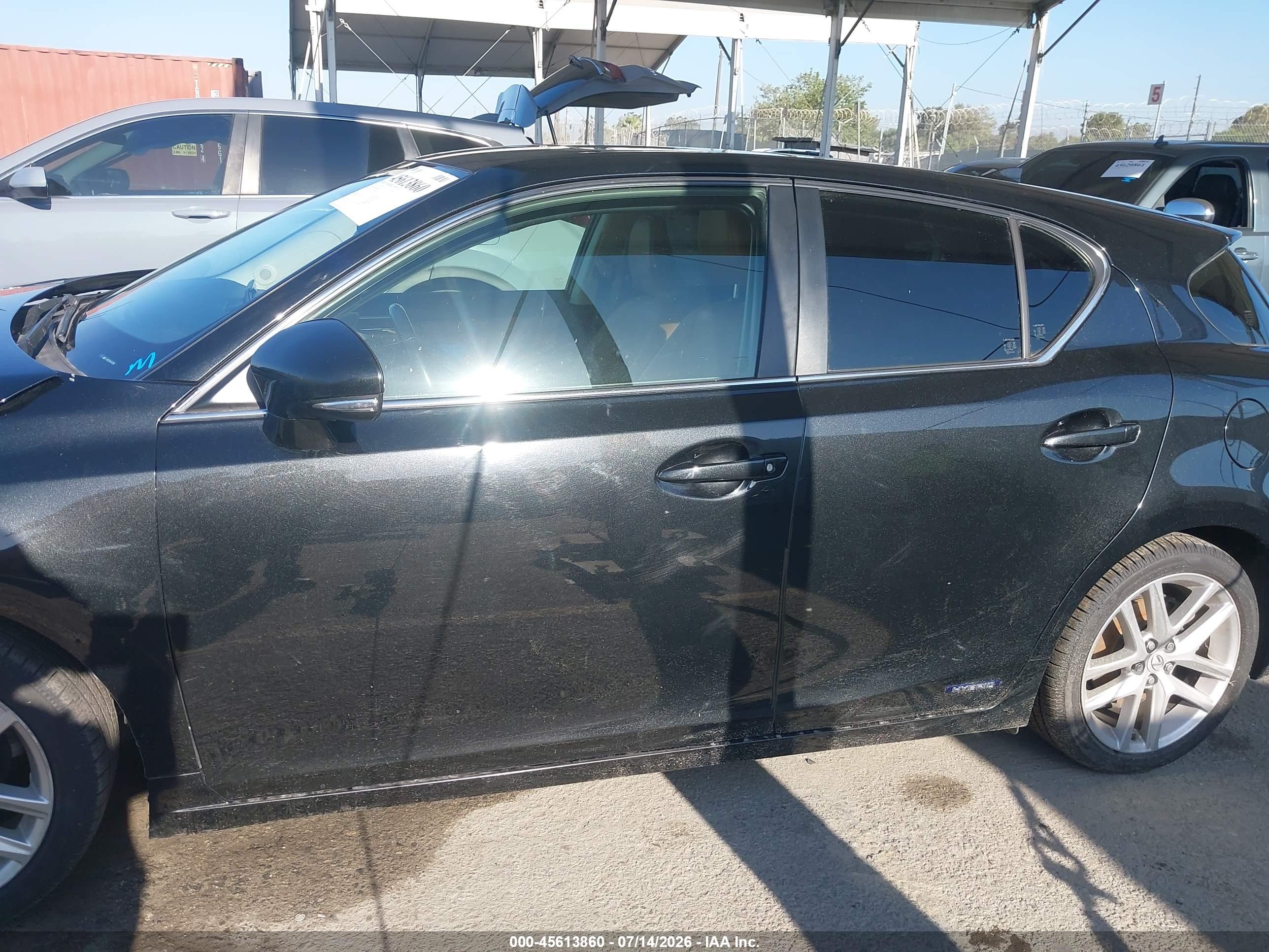 2017 LEXUS CT 200H