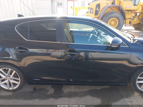 2017 LEXUS CT 200H