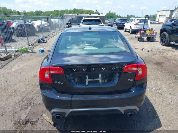 2018 VOLVO S60 T5 DYNAMIC