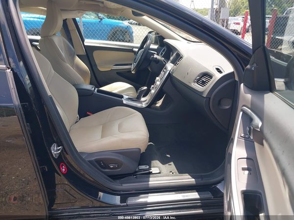 2018 VOLVO S60 T5 DYNAMIC