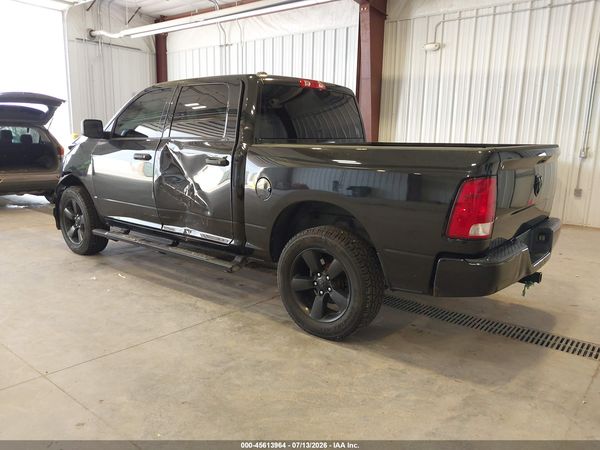 2018 RAM 1500 EXPRESS  4X4 5'7 BOX