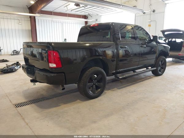 2018 RAM 1500 EXPRESS  4X4 5'7 BOX