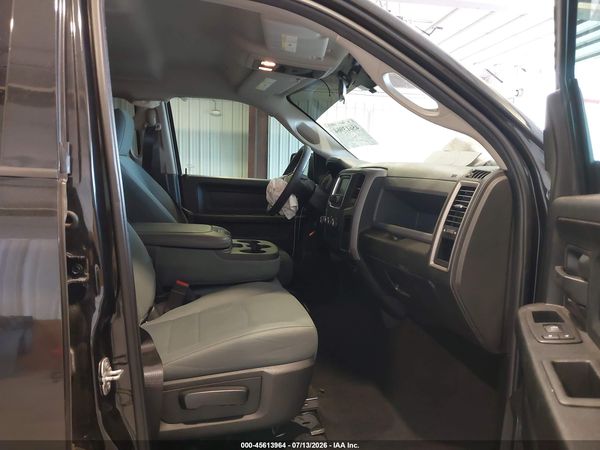 2018 RAM 1500 EXPRESS  4X4 5'7 BOX