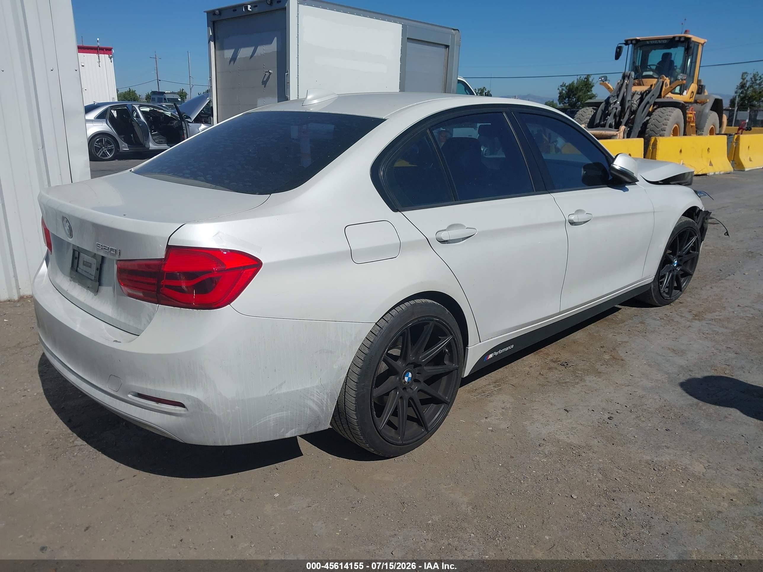 2018 BMW 320I