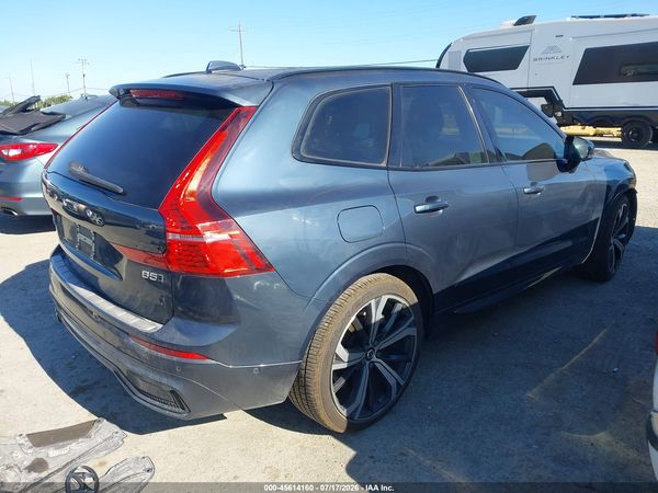 2022 VOLVO XC60 B5 R-DESIGN