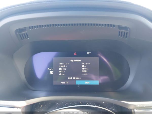 2022 VOLVO XC60 B5 R-DESIGN