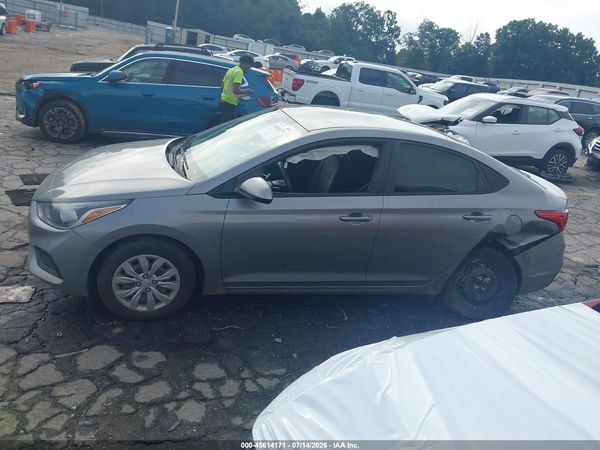 2022 HYUNDAI ACCENT SE