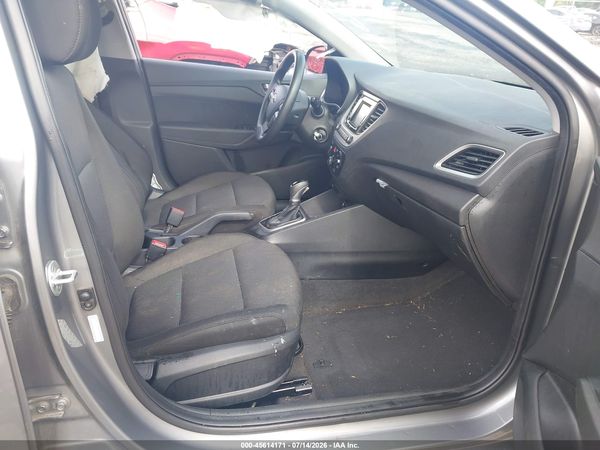 2022 HYUNDAI ACCENT SE