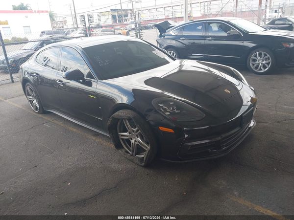 2018 PORSCHE PANAMERA E-HYBRID 4