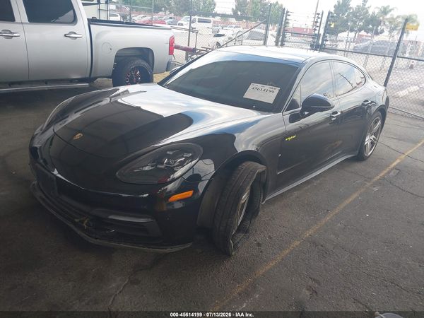2018 PORSCHE PANAMERA E-HYBRID 4