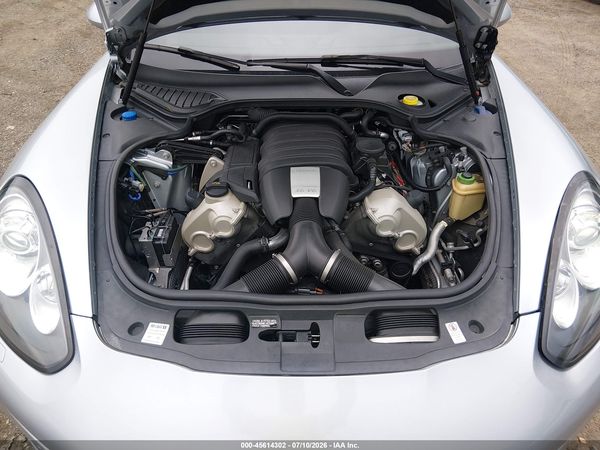 2016 PORSCHE PANAMERA 4