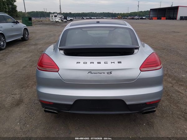 2016 PORSCHE PANAMERA 4