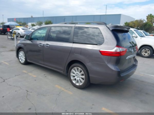 2015 TOYOTA SIENNA — I3
