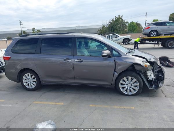2015 TOYOTA SIENNA — I116