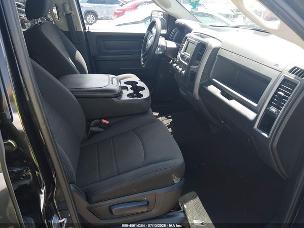 2018 RAM 1500 EXPRESS  4X4 6'4 BOX