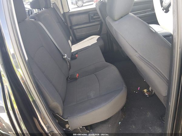 2018 RAM 1500 EXPRESS  4X4 6'4 BOX
