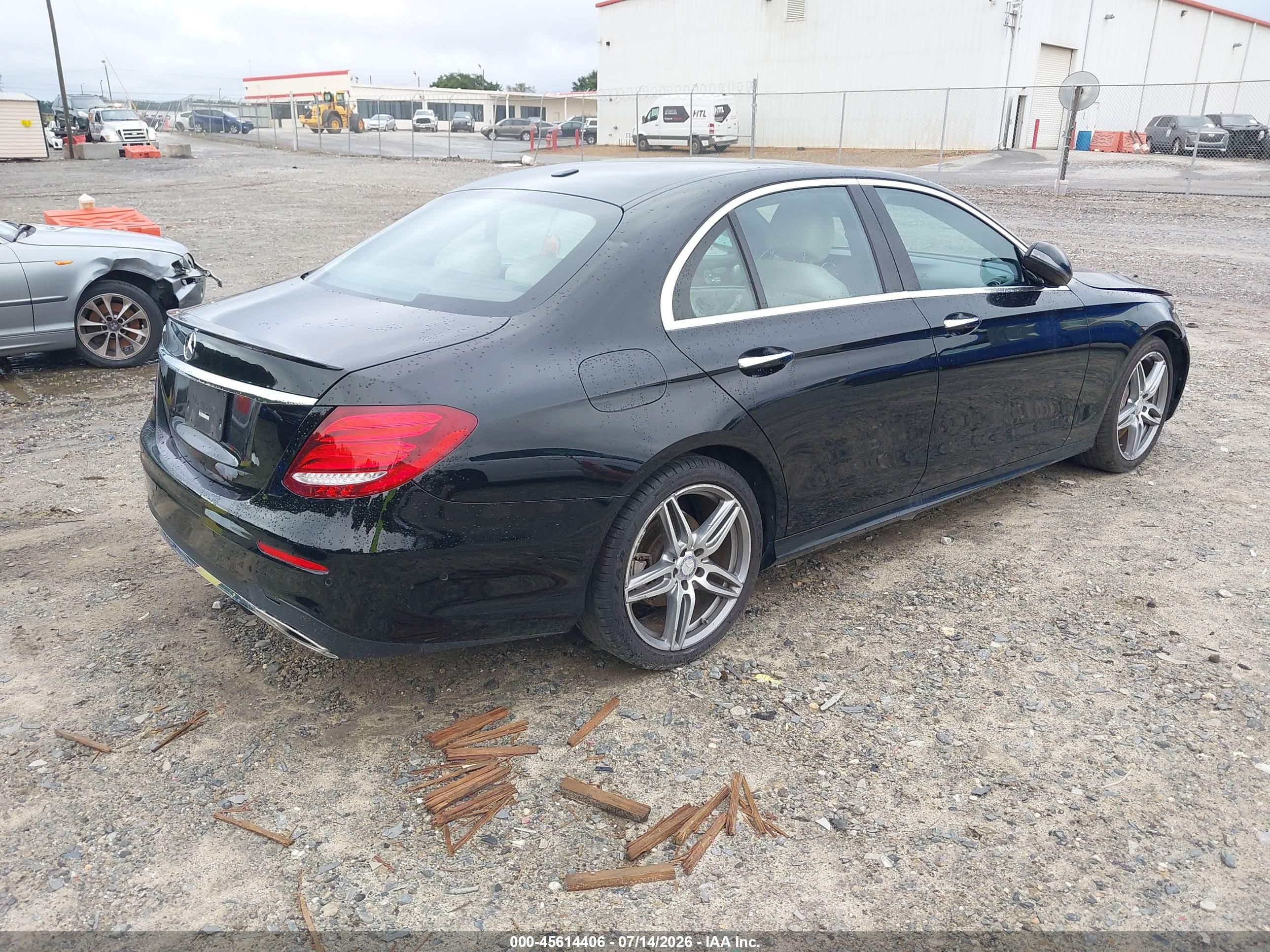2017 MERCEDES-BENZ E 300 E300