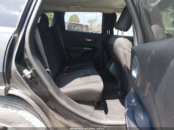 2019 JEEP CHEROKEE LATITUDE 4X4
