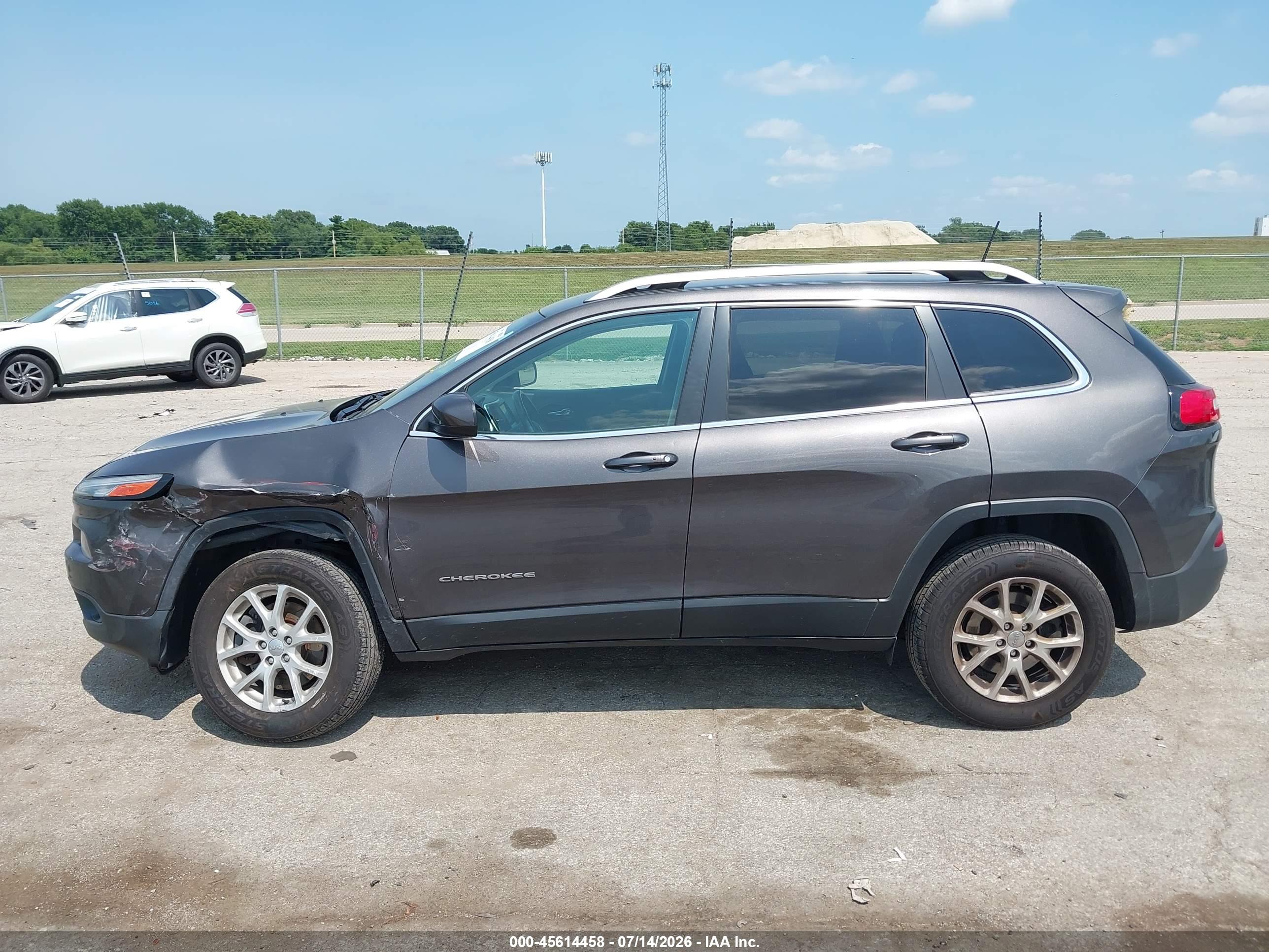 2018 JEEP CHEROKEE LATITUDE PLUS 4X4
