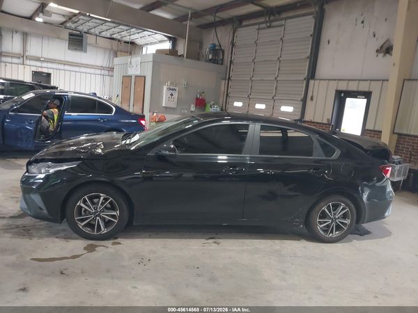2022 KIA FORTE LXS