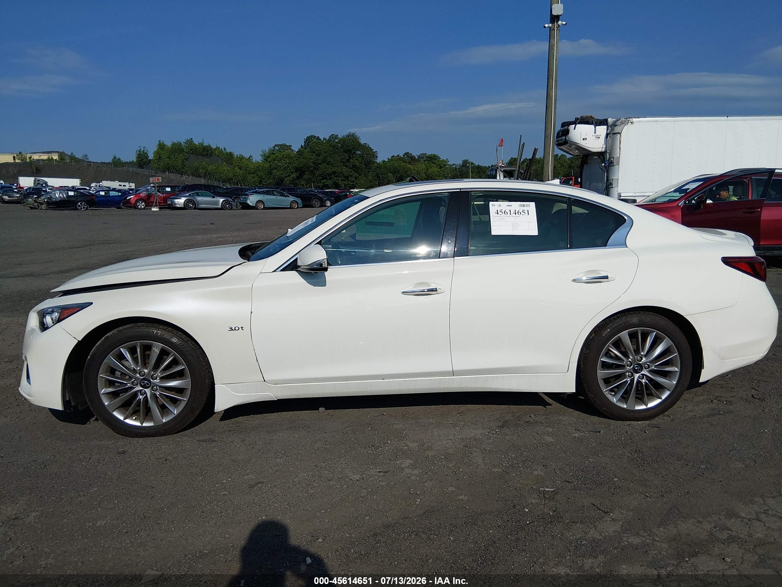 2021 INFINITI Q50 LUXE