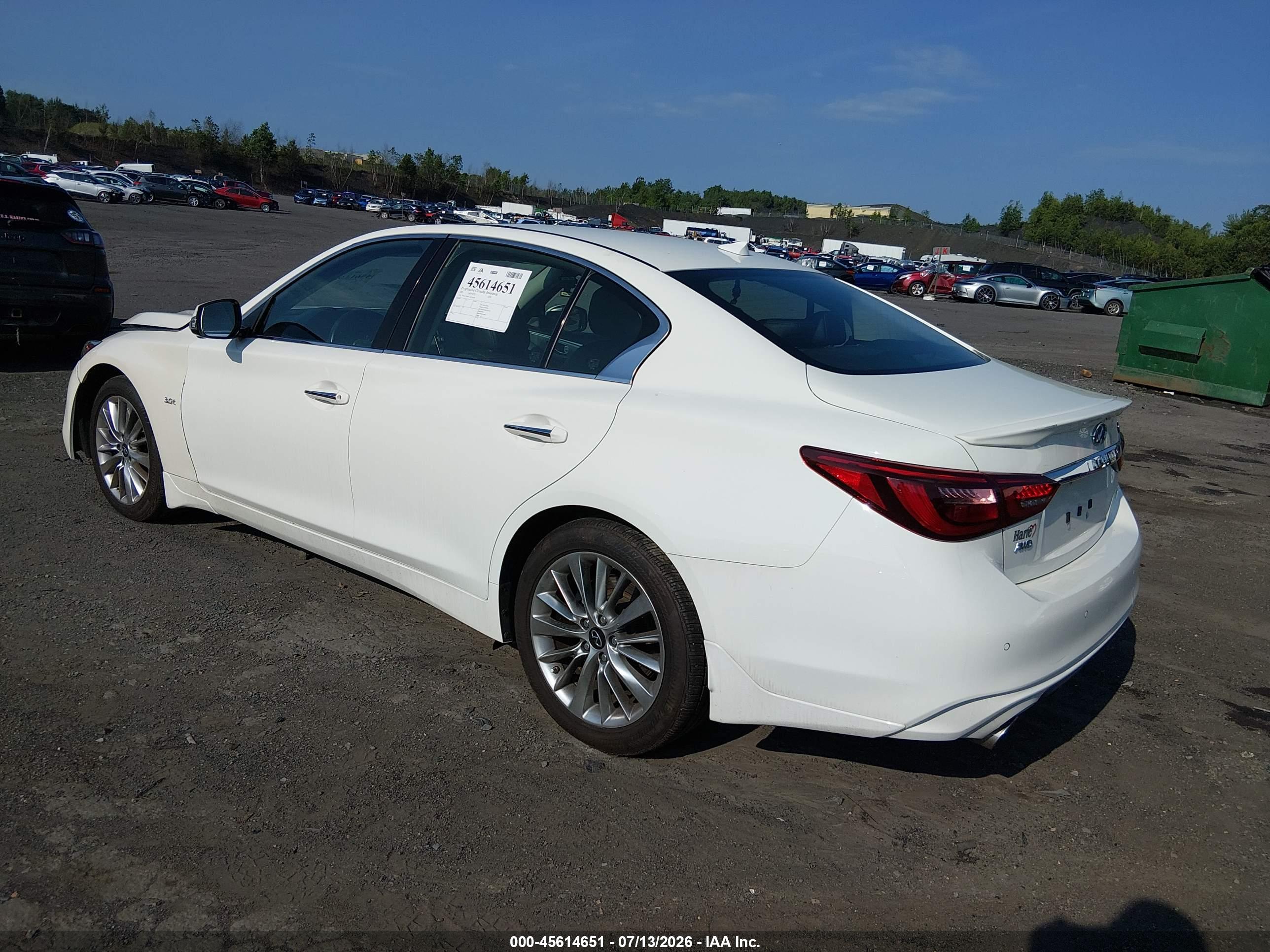 2021 INFINITI Q50 LUXE