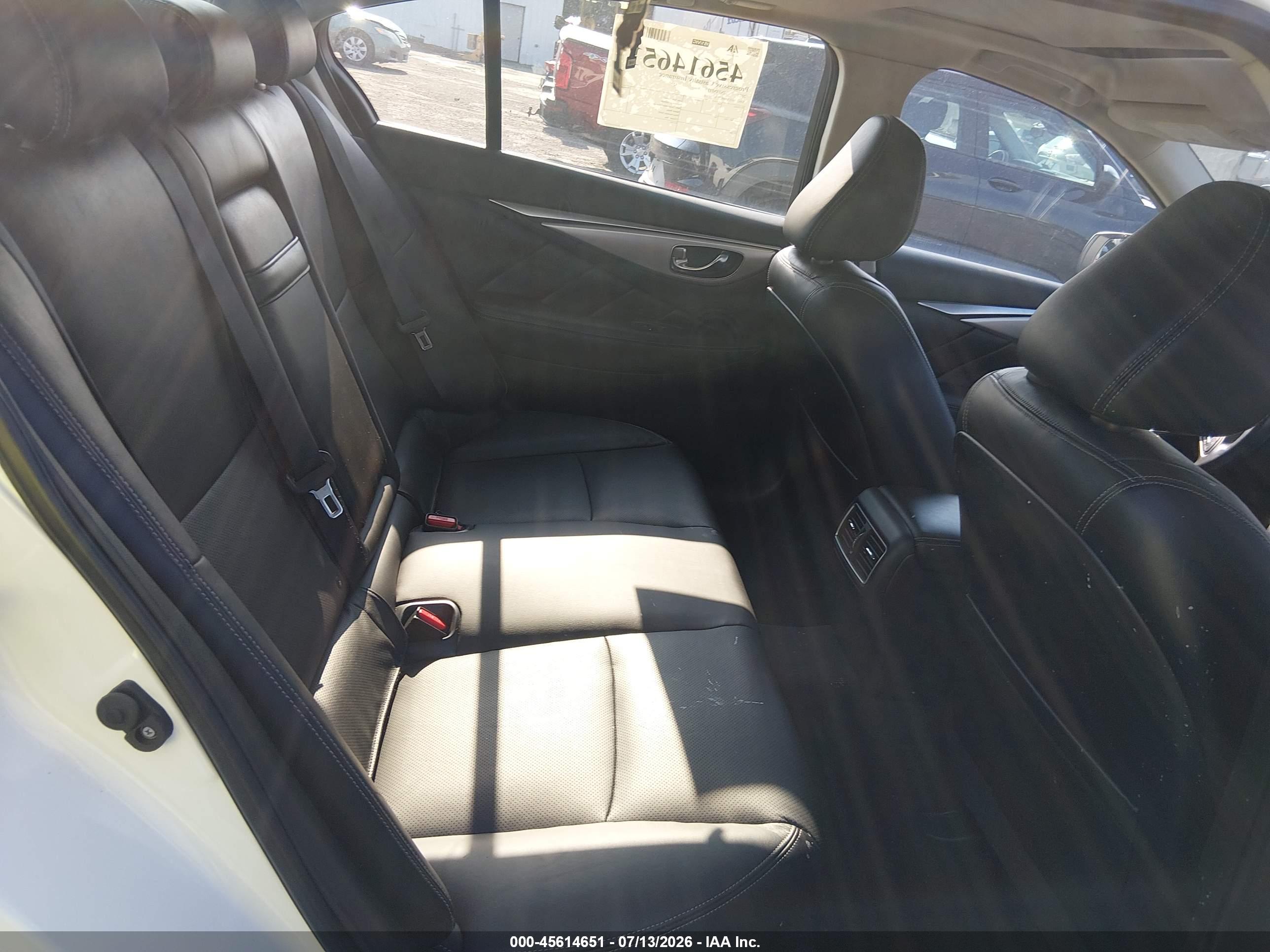 2021 INFINITI Q50 LUXE