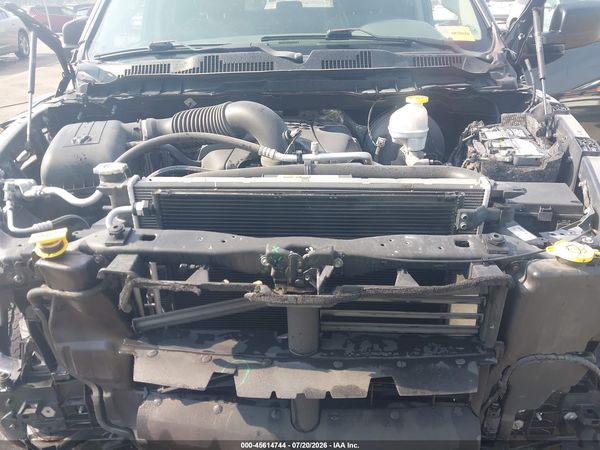 2017 RAM 1500 EXPRESS  4X4 5'7 BOX