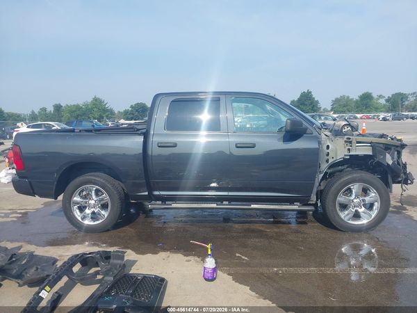 2017 RAM 1500 EXPRESS  4X4 5'7 BOX