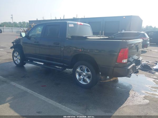 2017 RAM 1500 EXPRESS  4X4 5'7 BOX