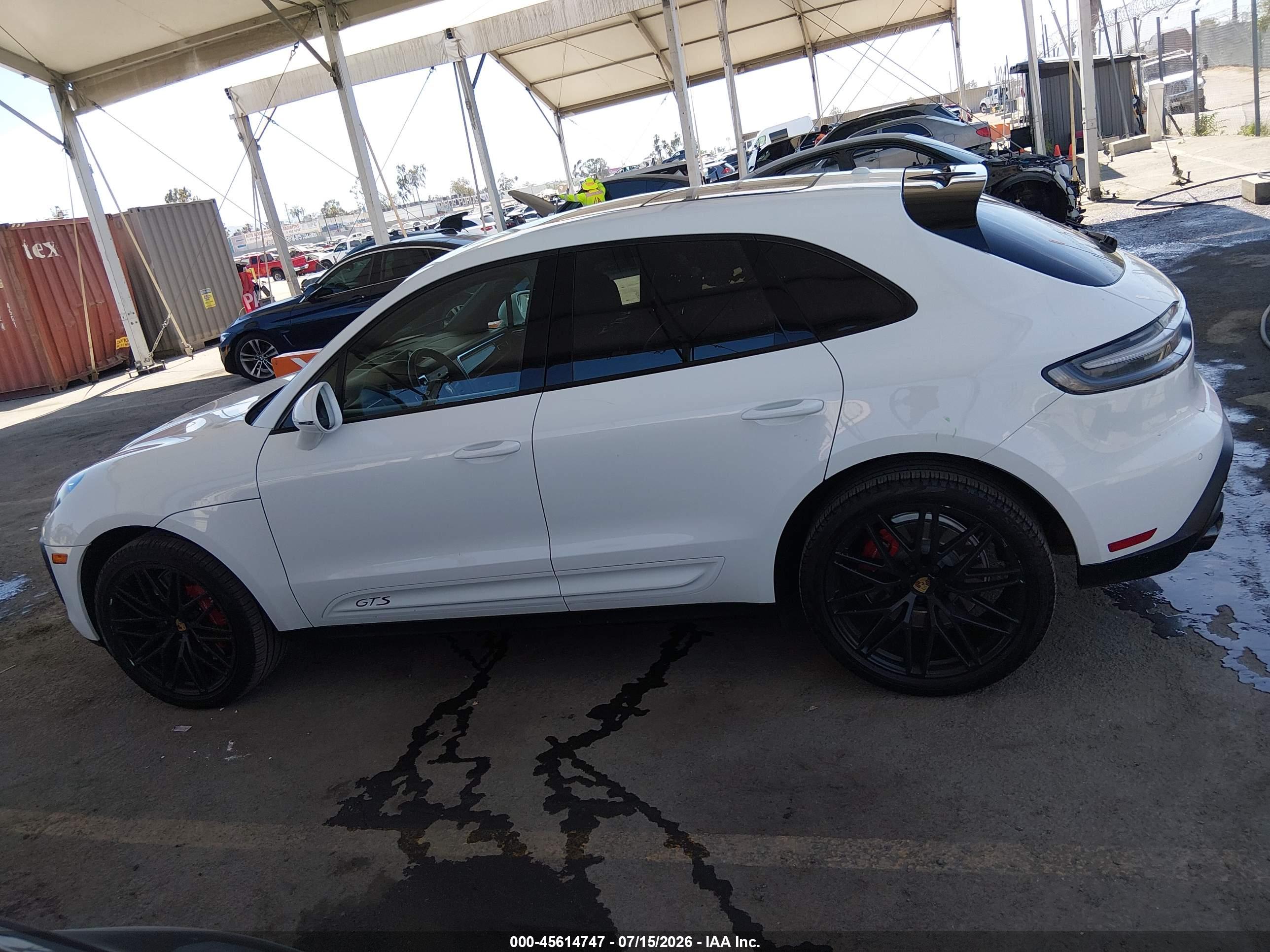 2024 PORSCHE MACAN GTS