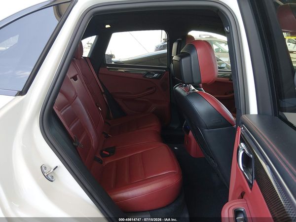 2024 PORSCHE MACAN GTS