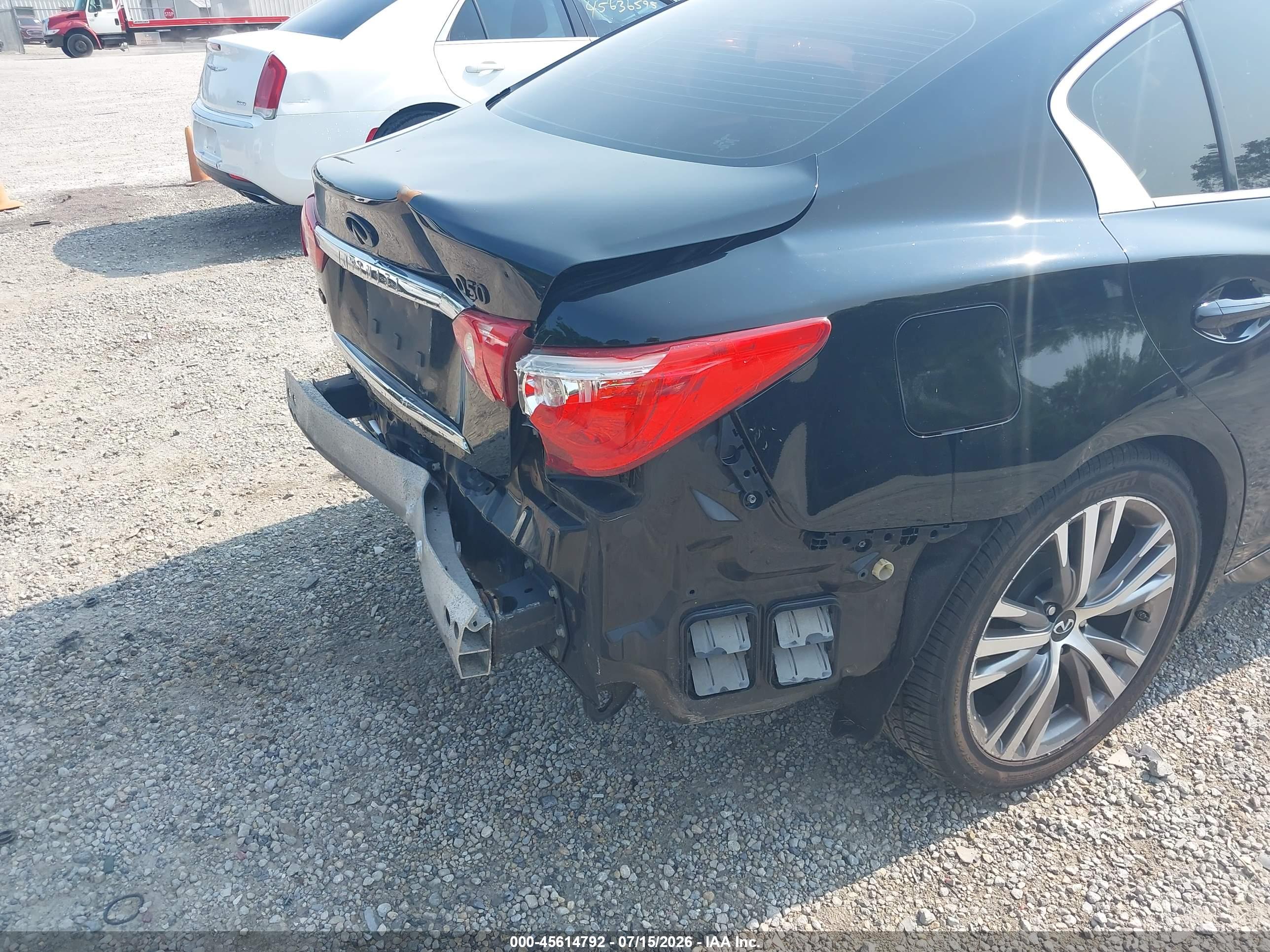 2016 INFINITI Q50