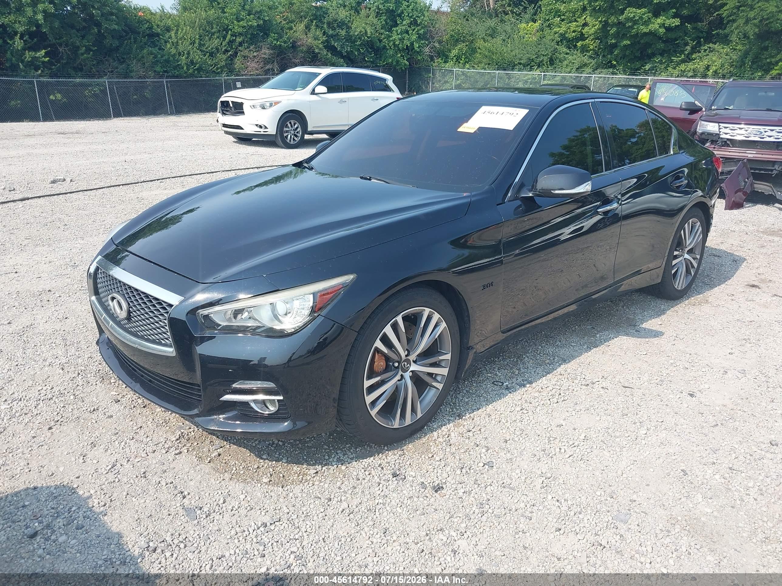 2016 INFINITI Q50