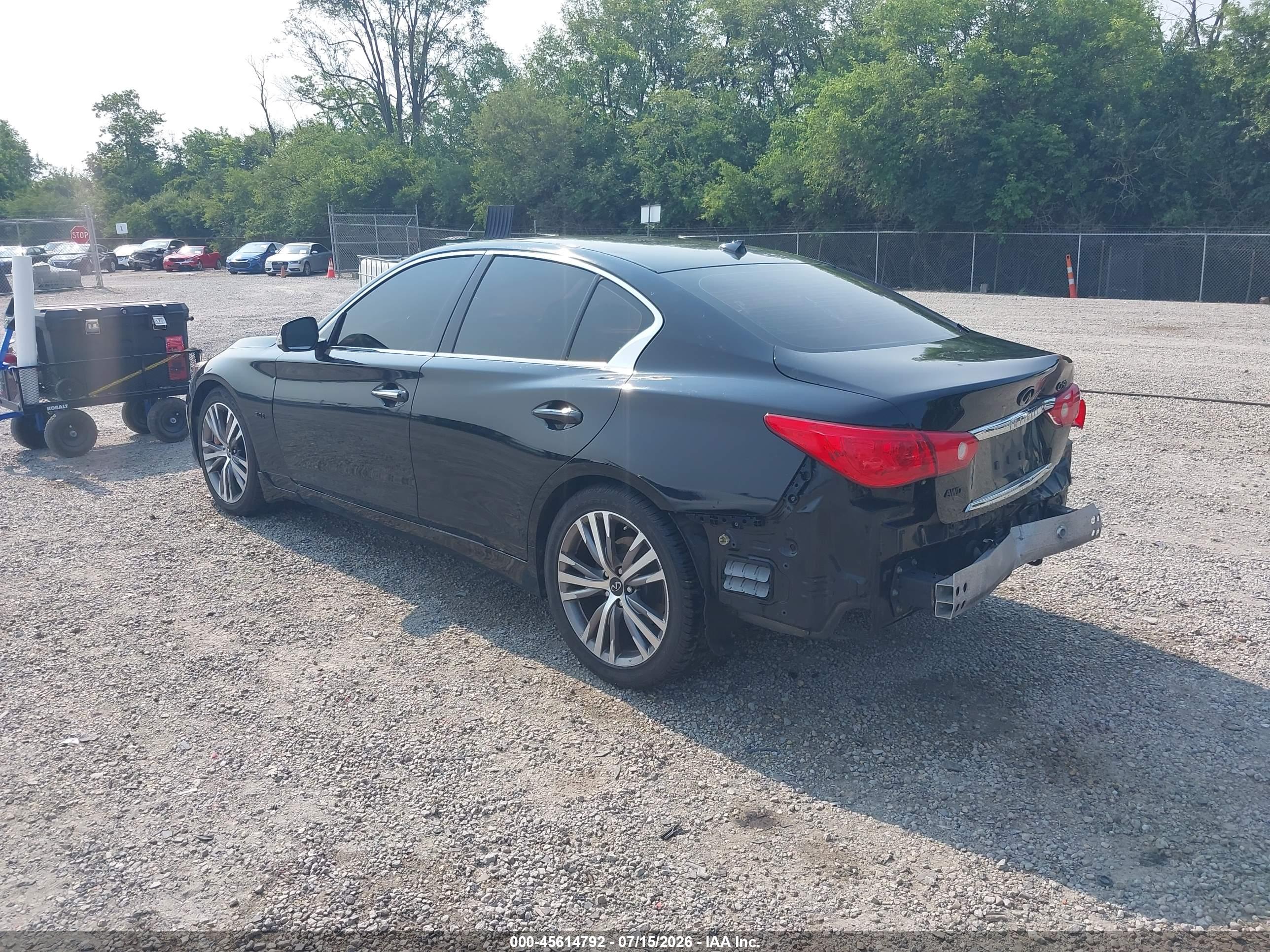2016 INFINITI Q50