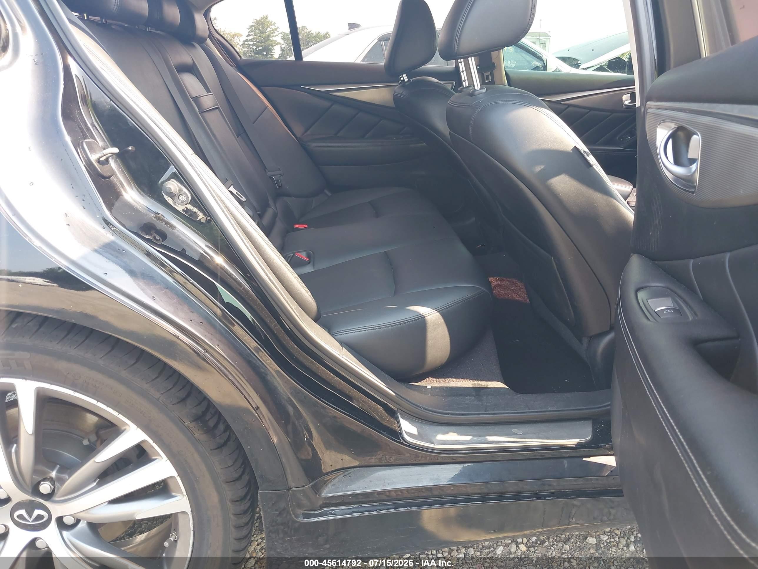 2016 INFINITI Q50