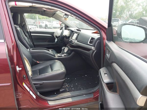 2016 TOYOTA HIGHLANDER XLE V6