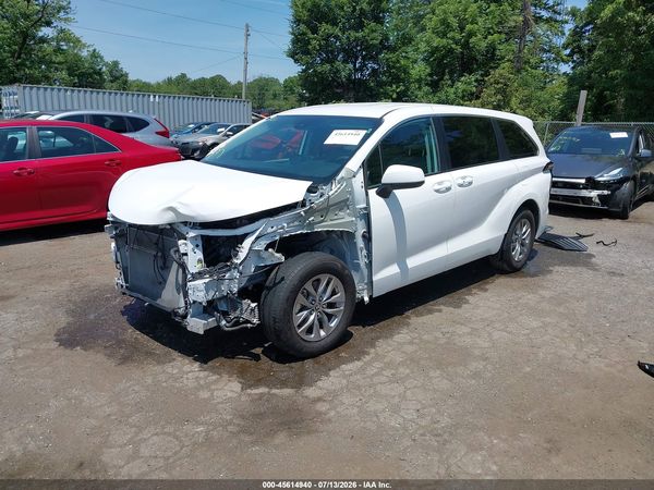 2024 TOYOTA SIENNA — I2